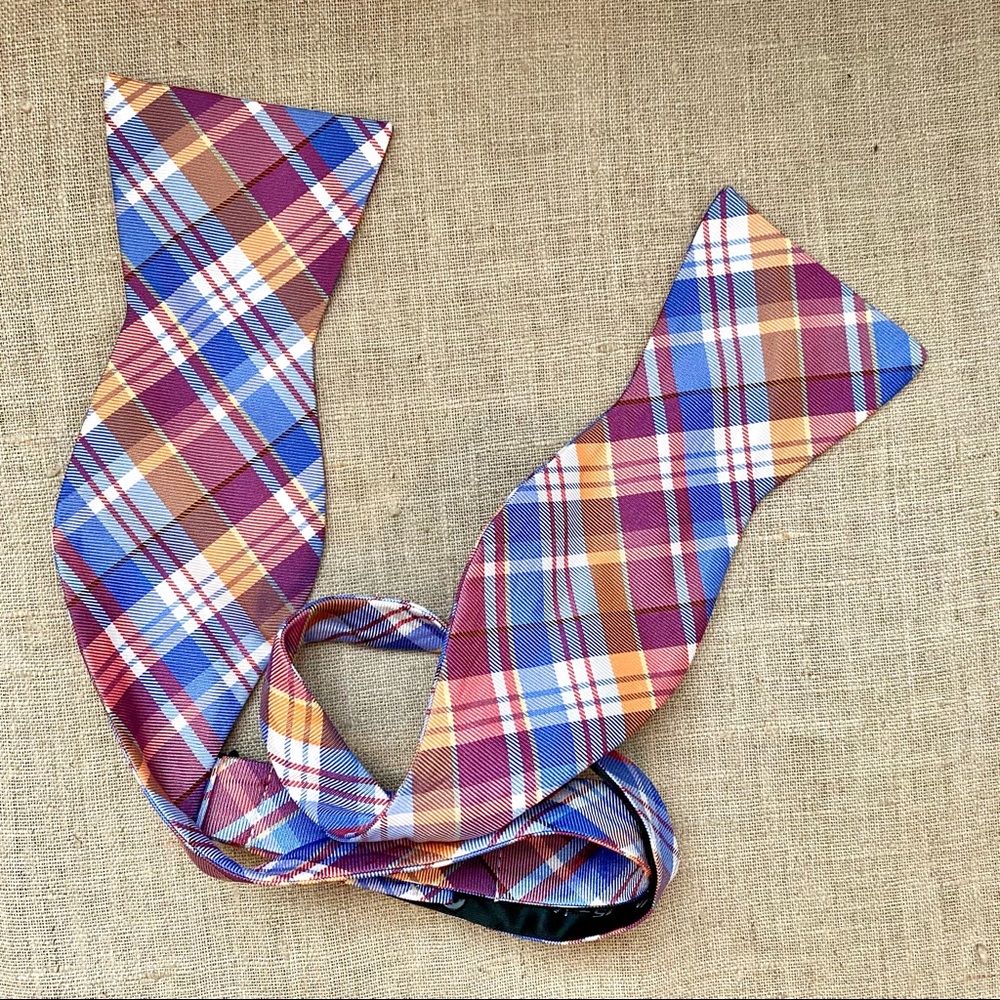 Tommy Hilfiger plaid 100% silk bow tie